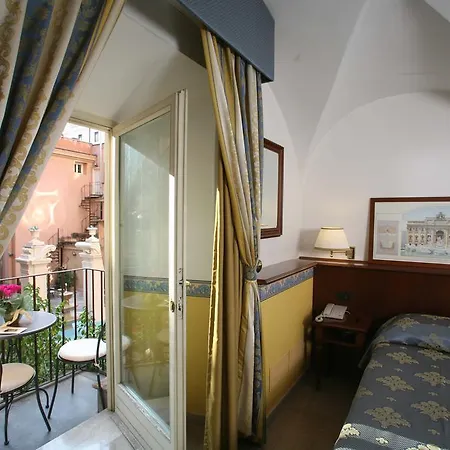 Hotell Domus Romana 4*