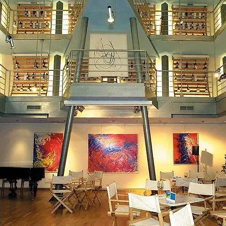 Domus Romana 4*