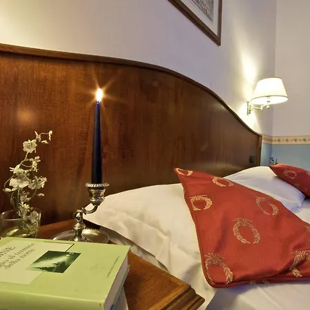 Domus Romana Hotel 4*