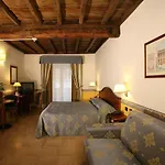 Domus Romana Hotel 4*