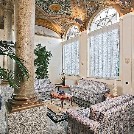 Domus Romana 호텔 4*